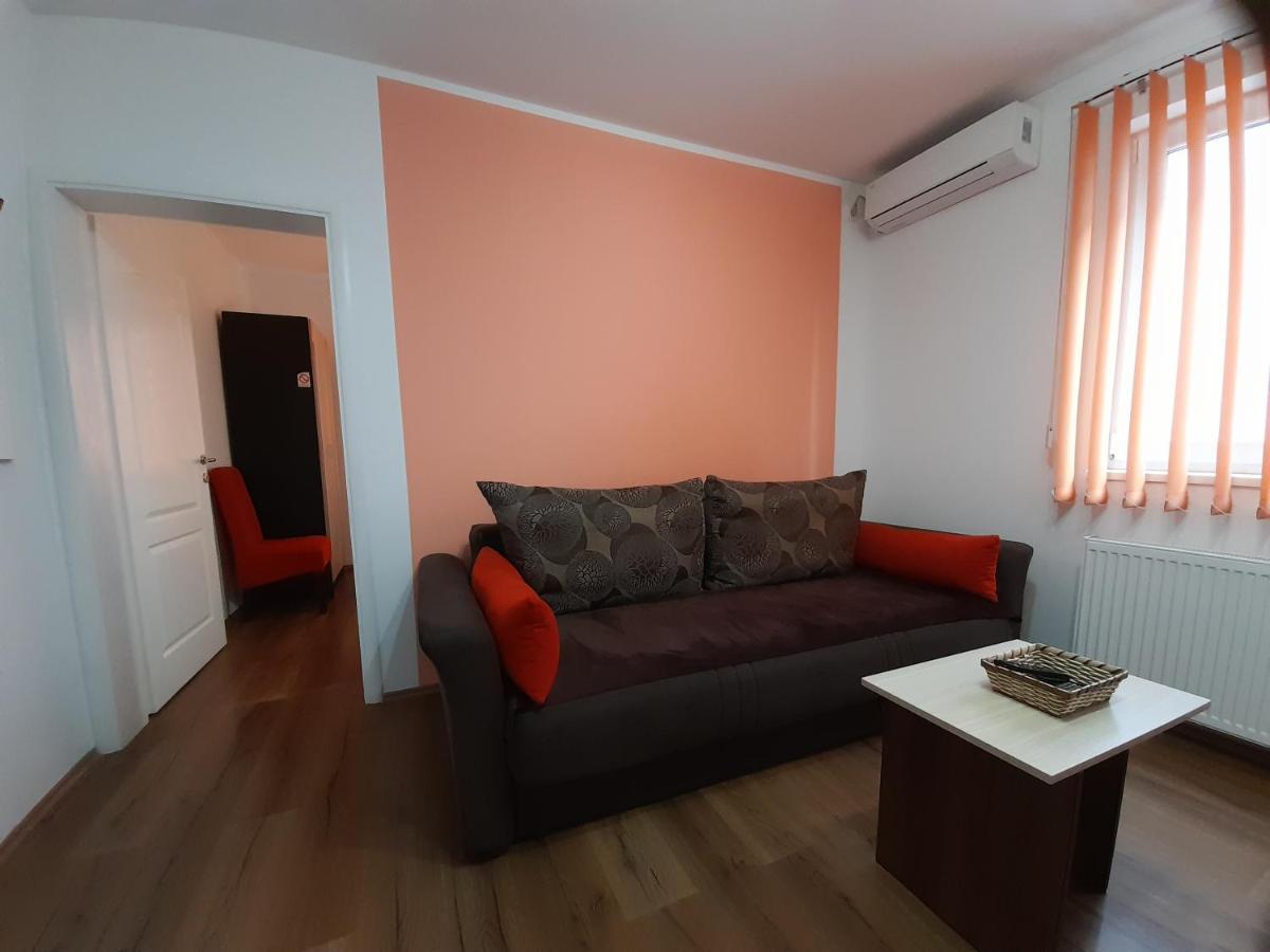 Kety Apartments Kragujevac Dış mekan fotoğraf