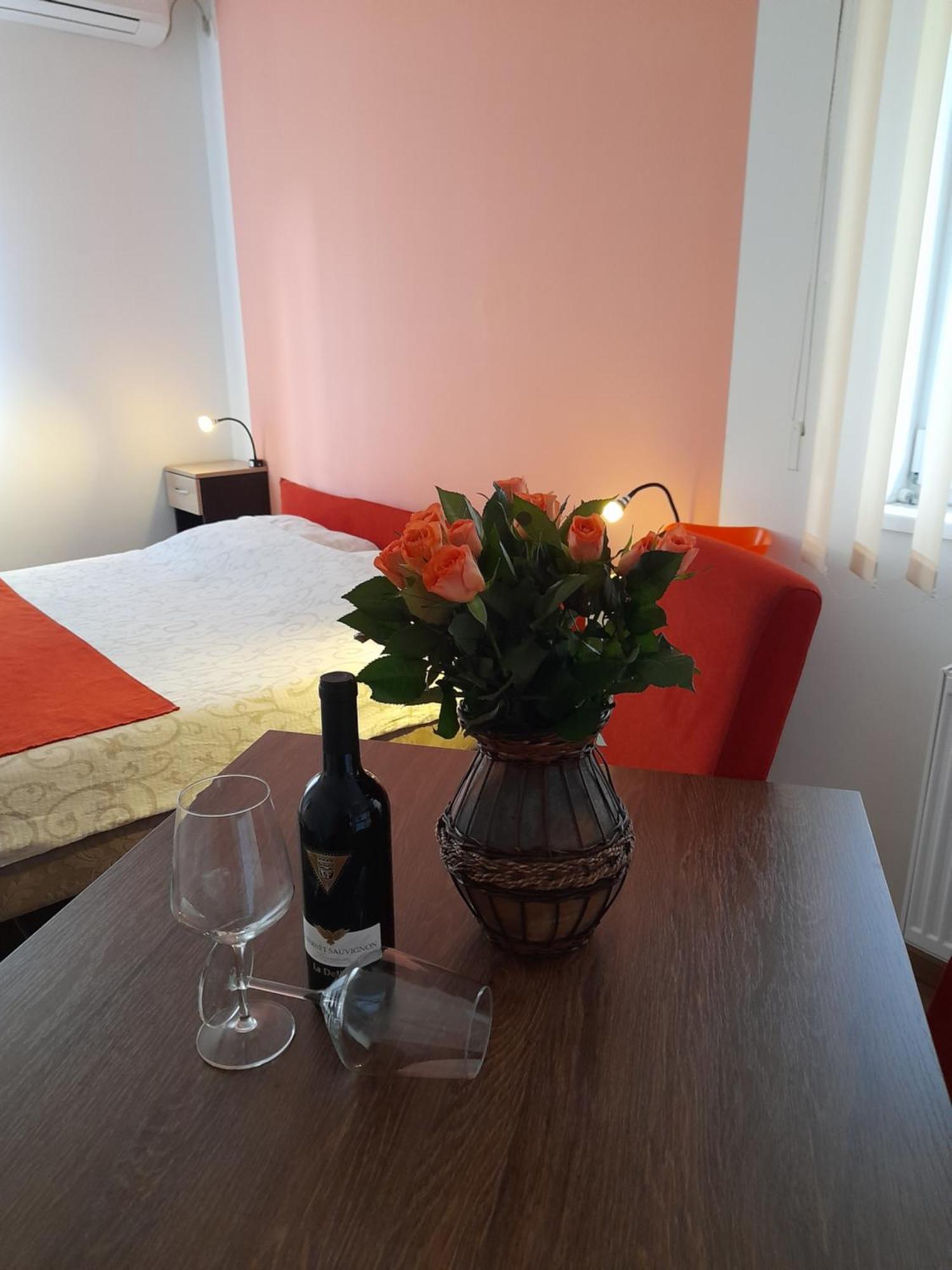 Kety Apartments Kragujevac Dış mekan fotoğraf