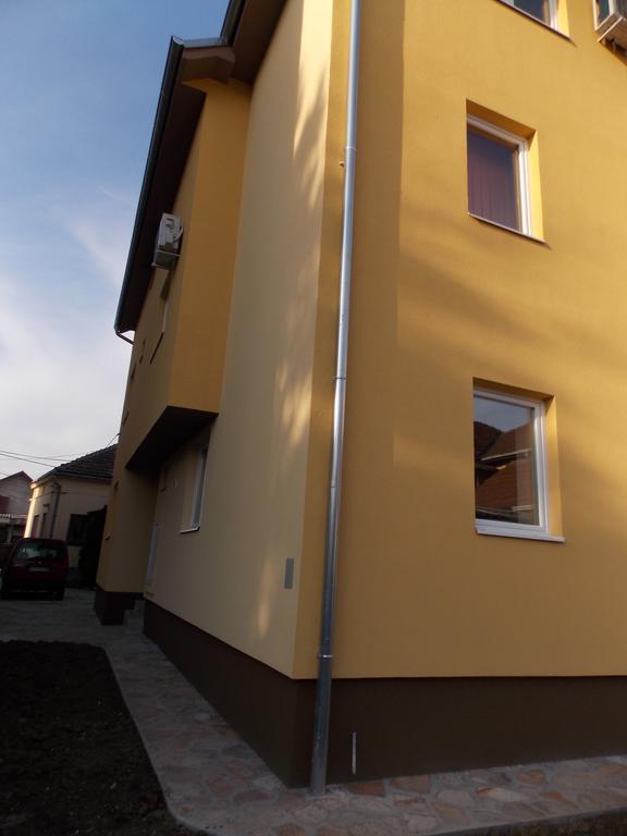 Kety Apartments Kragujevac Dış mekan fotoğraf